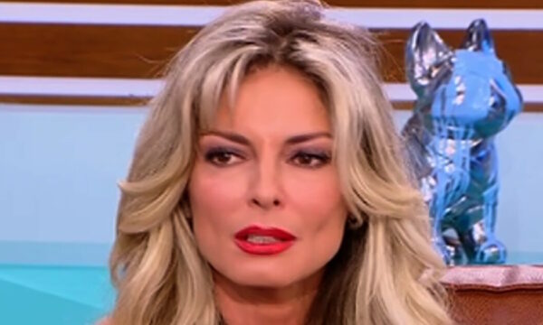 Κατερίνα Λάσπα για το διαζύγιό της: «Πένθησα περισσότερο τη διάλυση της οικογένειας, παρά τον θάνατο του μπαμπά μου»