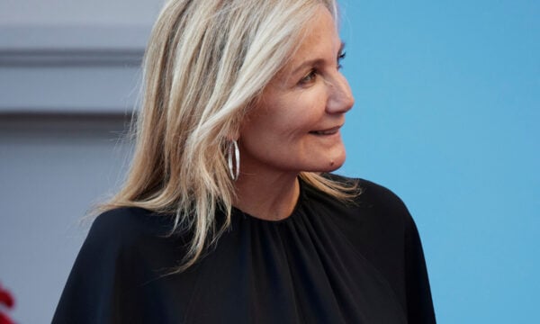 Μαρέβα Γκραμπόφσκι: Η αποκαλυπτική πόζα με μαγιό και το συγκινητικό αφιέρωμα στα γενέθλια της Δάφνης
