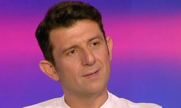 Μιχάλης Οικονόμου: «Ο γιος μας υπερηφανεύεται ότι έχει δυο μπαμπάδες»