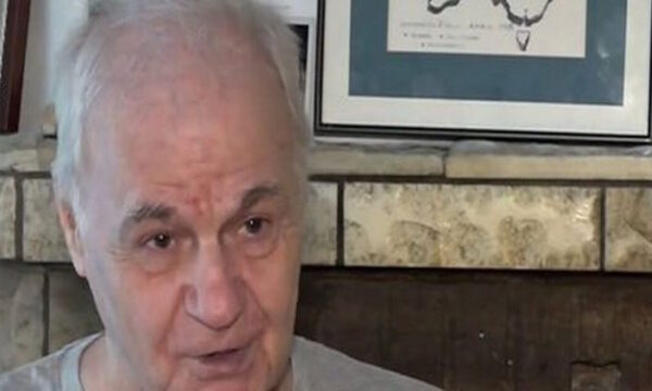 Κώστας Μοναχός: Ραγίζει καρδιές η σύζυγός του – «Θέλω να είμαι μόνη μου στην τελευταία κατοικία – Είμαι πικραμένη γιατί τον εγκατέλειψαν όλοι»