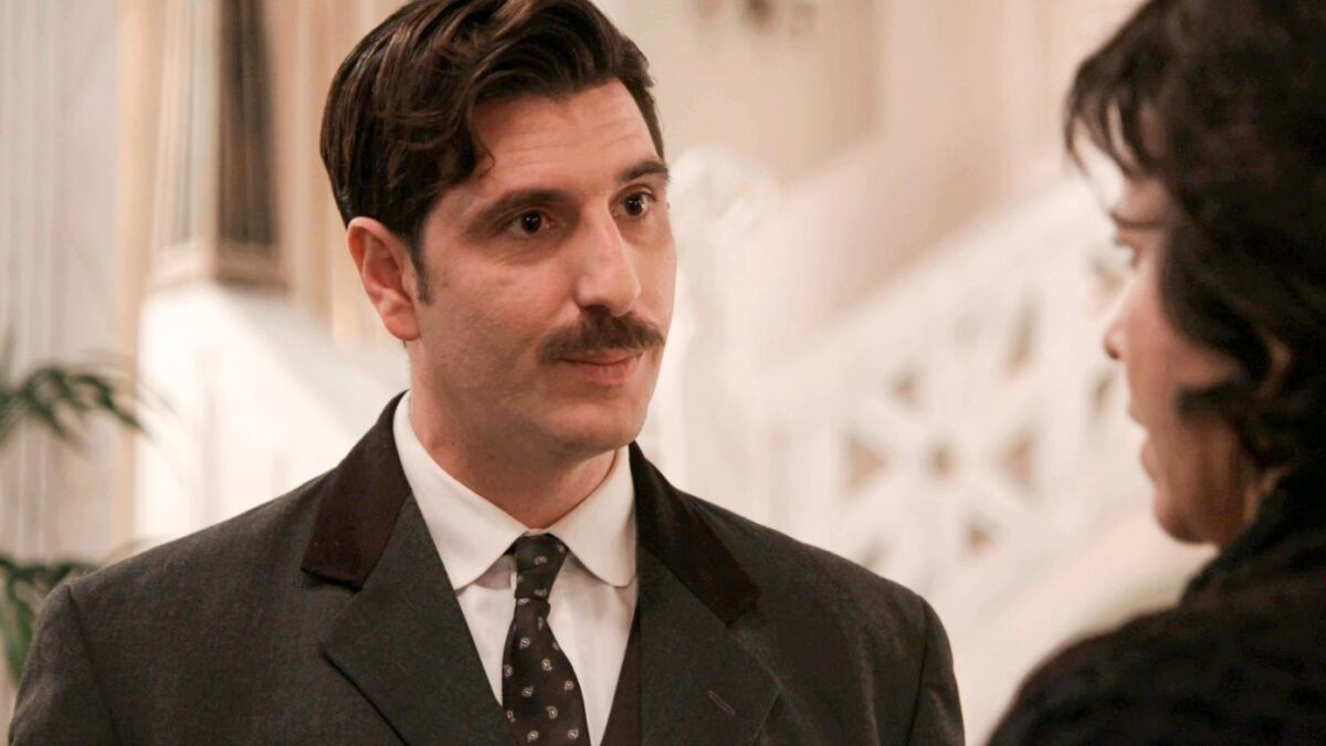 «Grand Hotel»: Ο Ρήγας αντιπαρατίθεται με τη μητέρα του Πέτρου