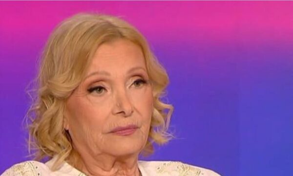 Νέλλη Γκίνη: «Μετά από μια ερωτική προδοσία, σταμάτησε να με ενδιαφέρει ο έρωτας»