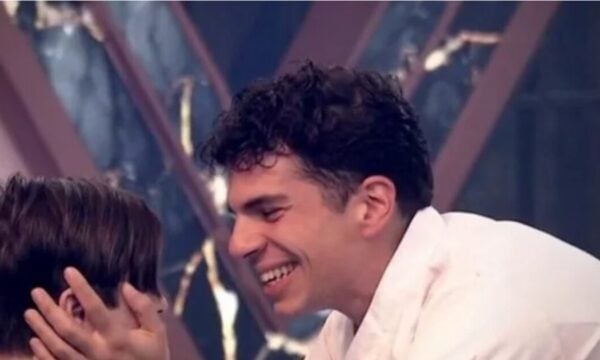 Τελικός MasterChef: Η συγκλονιστική αγκαλιά του Νέστορα στον αδελφό του – «Μακάρι να μπορούσα να του έχω δώσει περισσότερα»