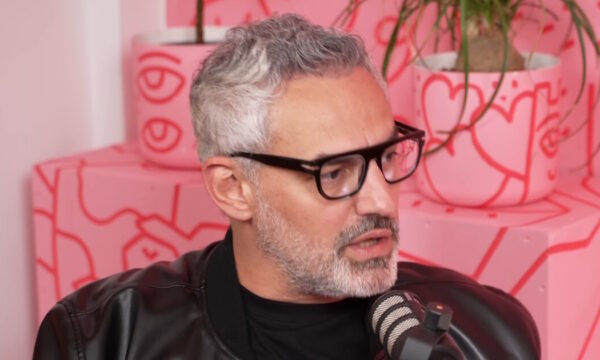 Νίκος Συρίγος: «Η μεγάλη μου κόρη προέρχεται από τον γάμο της πρώην συζύγου μου με έναν Ολλανδό – Τότε με ρώτησαν “θα αναθρέψεις το παιδί ενός άλλου;”»