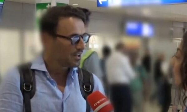 Νίκος Βέρτης: Η αποκάλυψη για την απουσία του από το αφιέρωμα στον Βασίλη Καρρά – «Ήταν οικογένειά μου»
