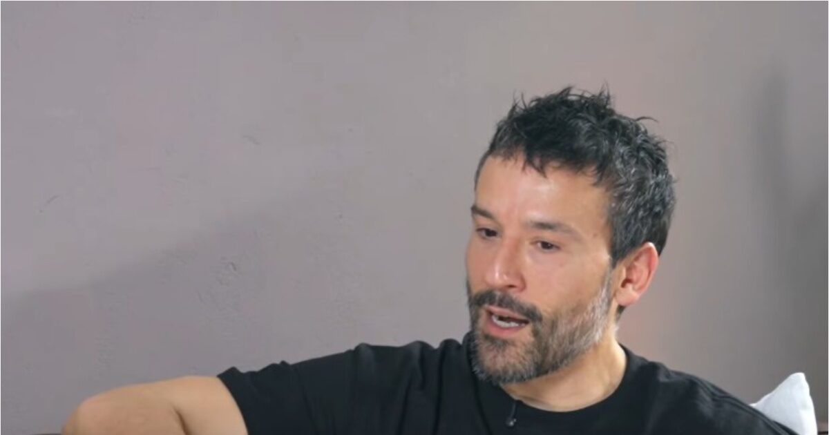 Παναγιώτης Ραφαηλίδης: «Ξεκίνησα να έχω συνείδηση και ύπαρξη στα 5, πριν δεν θυμάμαι τίποτα»