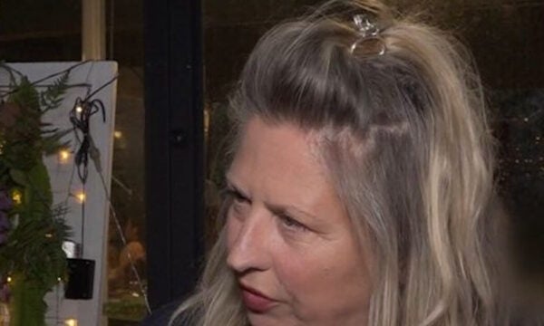 Σάντρα Βουτσά για Κώστα Βουτσά: «Αν ο πατέρας μου επιθυμούσε φωτογραφία στον τάφο του, θα είχαμε τοποθετήσει ήδη»