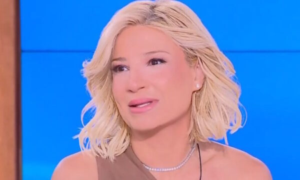 Φαίη Σκορδά: «Είμαι εντελώς ξάγρυπνη, πρέπει να ξεσήκωσα όλη τη γειτονιά»