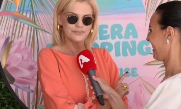 Σάσα Σταμάτη: Αποκαλύπτει αν θα καθίσει στο πάνελ του Γιώργου Λιάγκα τη νέα σεζόν