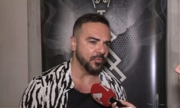 Τριαντάφυλλος: Η αποκαλυπτική απάντηση στις φήμες χωρισμού από τη σύζυγό του