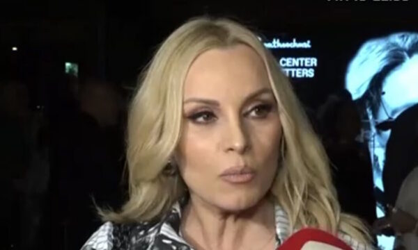 Πέγκυ Ζήνα: «Οι στίχοι στην τραπ θα έπρεπε να απαγορεύονται στους ανήλικους»