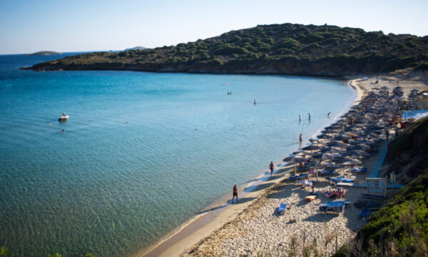 Low Season Traveller: Το ελληνικό νησί που αναδεικνύεται «Βασίλισσα του Αιγαίου»