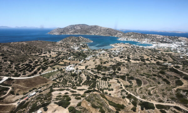 Πέντε ελληνικά νησιά που λατρεύουν οι Ιταλοί μοναχικοί ταξιδιώτες