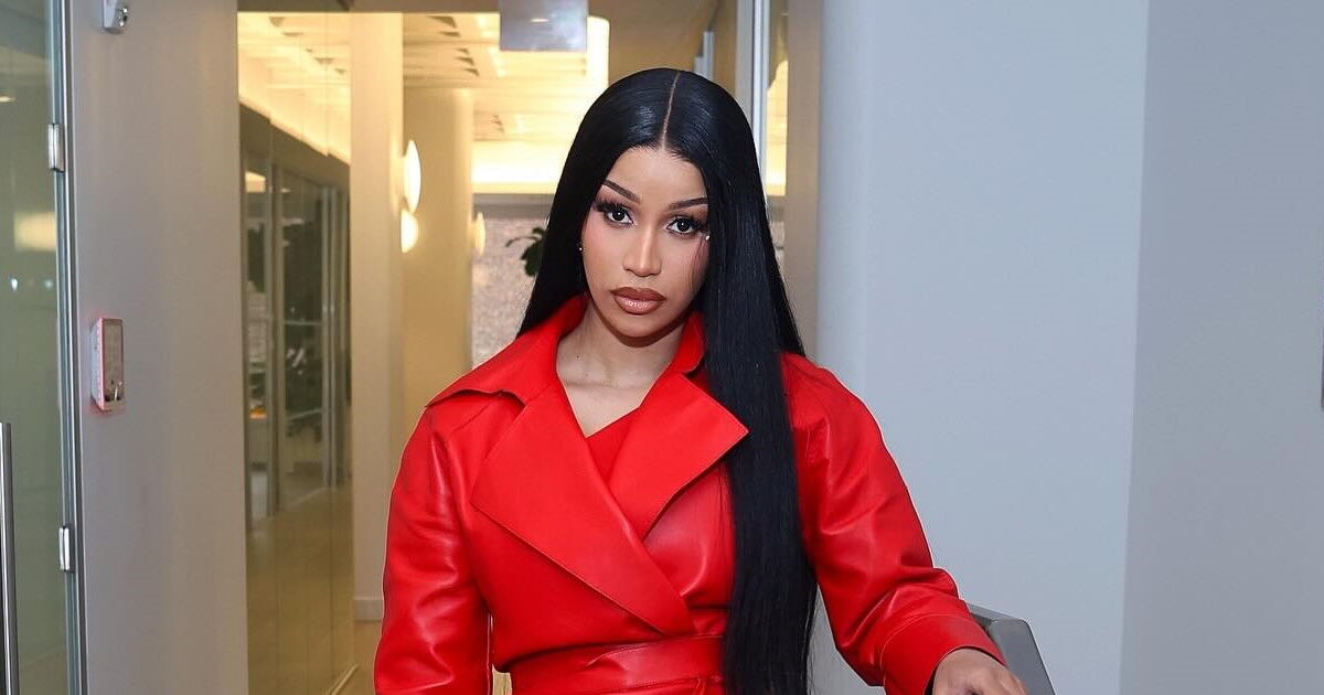 Cardi B: Στο στολίδι των Κυκλάδων η διάσημη σταρ