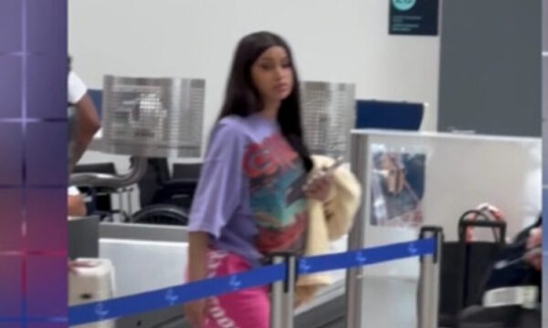 Cardi B: «Αγνώριστη» στο αεροδρόμιο της Μυκόνου – Αναχώρησε χωρίς να την προσέξει κανείς