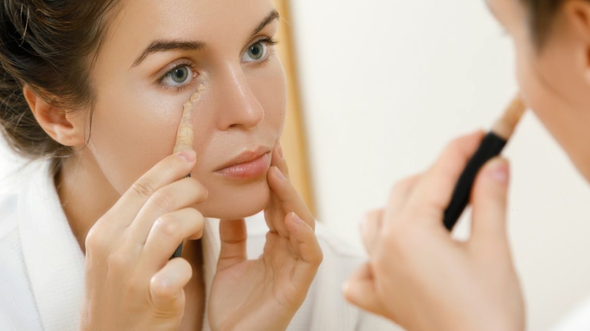 Έξυπνα κόλπα για να χρησιμοποιείς concealer σαν ειδικός