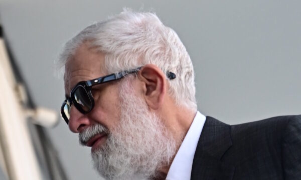 Πέτρος Φιλιππίδης: Καταστράφηκε το διαμέρισμα του ηθοποιού στην Πατησίων