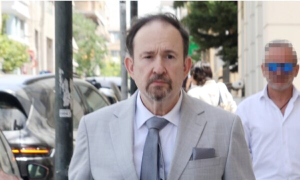 Γιάννης Παπαμιχαήλ: Συγκινεί το μήνυμα για την Αλίκη Βουγιουκλάκη – «Για όλους ήταν το φως, για μένα απλώς η μητέρα μου»