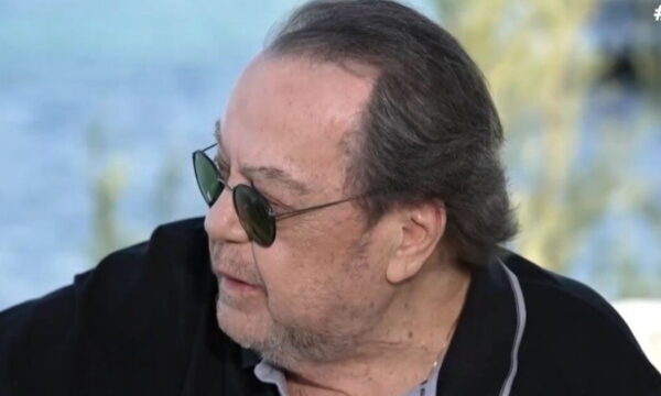 Γιάννης Πάριος: «Είμαι πεπεισμένος πως αν ζούσε ο Καζαντζίδης δεν θα επέτρεπε να γίνει η ταινία – Τάση είναι αυτή; Φτάνει!»