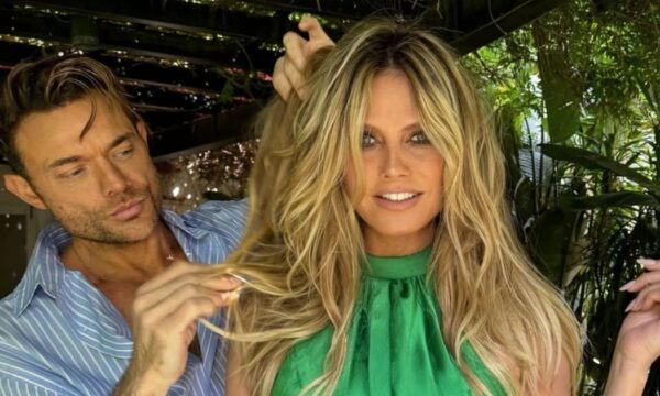 Η Heidi Klum εντυπωσιάζει με το ιδανικό καλοκαιρινό hair look