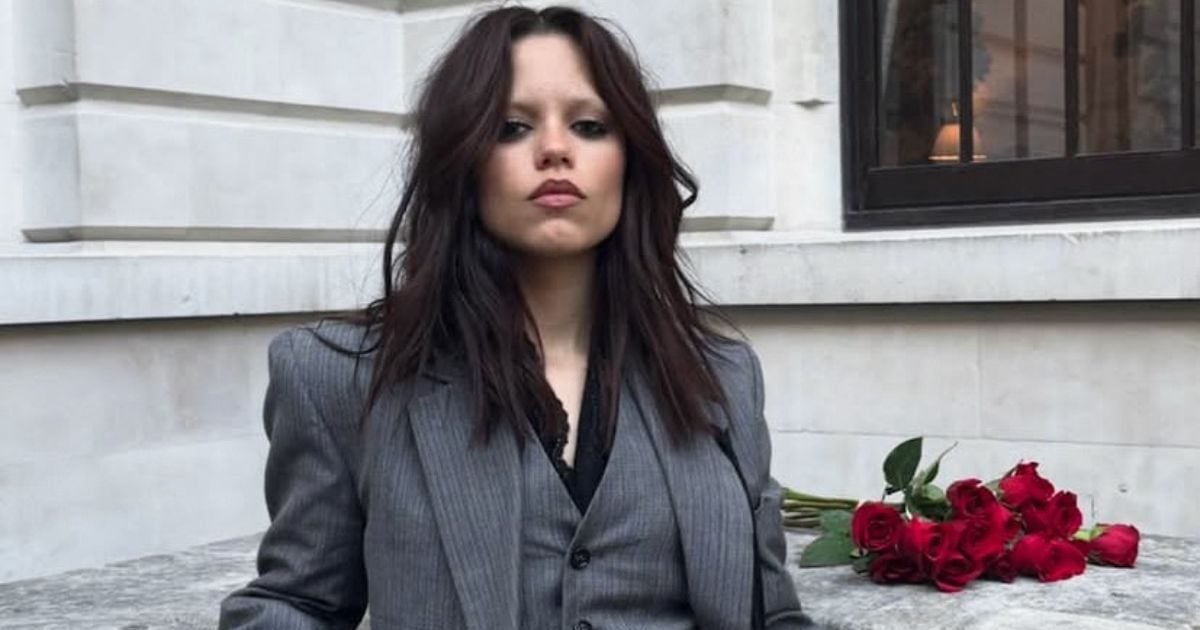Jenna Ortega: Εντυπωσιάζει με χαλαρό hairstyle και grunge μακιγιάζ