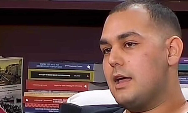 Χρήστος Κούγιας: «Η οικογένειά μου δεν ήταν φυσιολογική, το σπίτι μας ήταν χαοτικό»