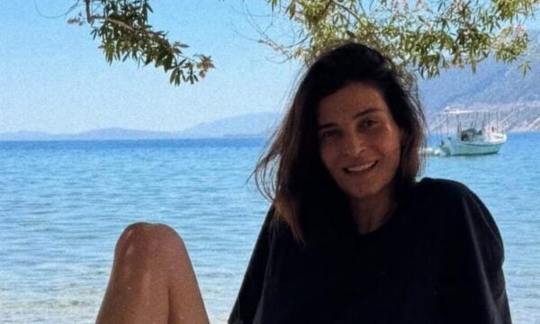 Αντιγόνη Κουλουκάκου: Το καυτό μπάνιο στην παραλία