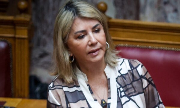 Ζέττα Μακρή: Καταδικάστηκε ο δημοσιογράφος Δημήτρης Μαρέδης για απόπειρα εκβιασμού της