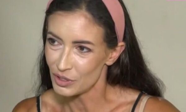 Μάρα Δαρμουσλή: «Ζύγιζα μόλις 47 κιλά, δεν άντεχα να σταθώ όρθια, το φως του ήλιου ήταν ανυπόφορο»