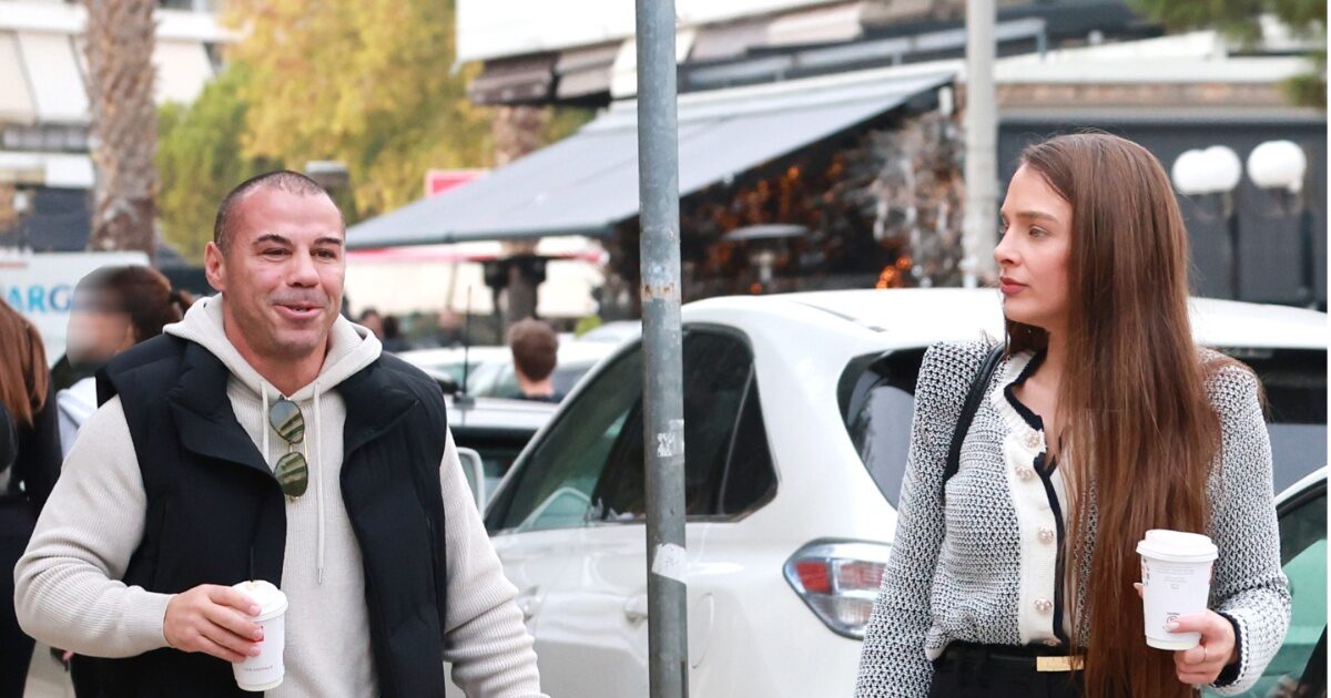 Μιχάλης Ζαμπίδης: «Θέλω να σας δείξω μια τρυφερή οικογενειακή στιγμή» – Βίντεο με τις κόρες του