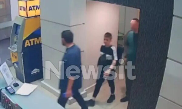 Ειρήνη Μουρτζούκου: Η δραματική σύλληψή της σε αθηναϊκό ξενοδοχείο – Βίντεο ντοκουμέντο