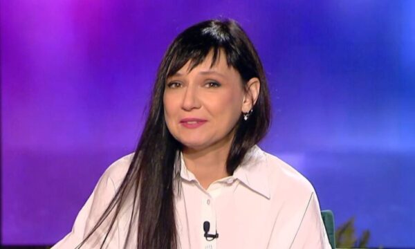 Αθηναϊς Νέγκα: «Συγκινήθηκε» on air μιλώντας για τον πατέρα της – «Ήταν ένας υπέροχος άνθρωπος, έφυγε πολύ νωρίς»