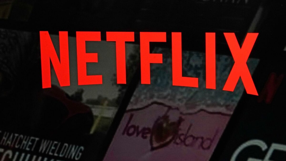 Κατρακύλα για τη μετοχή του Netflix καθώς οι εκτιμήσεις εσόδων δεν ικανοποιούν τους επενδυτές