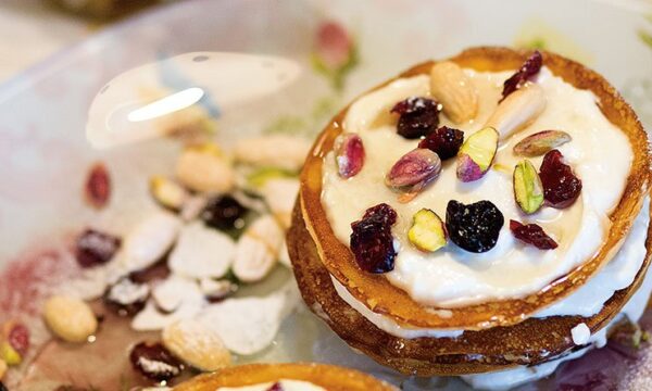 Pancakes με κρέμα τυριού και αμύγδαλα