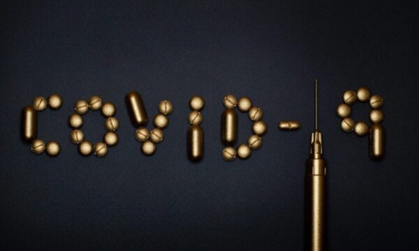 Covid-19: Η πανδημία επιτάχυνε τη νοητική γήρανση κατά 5,5 μήνες