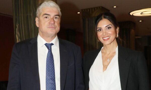 Σταματίνα Τσιμτσιλή προς Θέμη Σοφό: «Χρόνια πολλά στον σύντροφο της ζωής μου»