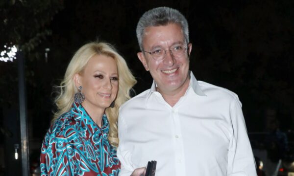 Νίκος Χατζηνικολάου: Η εικόνα από τις χαλαρές διακοπές με τη γυναίκα του, Κρίστη Τσολακάκη