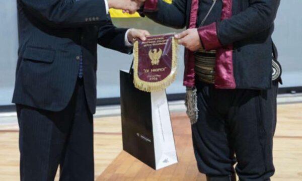 Ο Θεσσαλονικιός που μεταδίδει ποντιακούς χορούς στο Κιότο της Ιαπωνίας