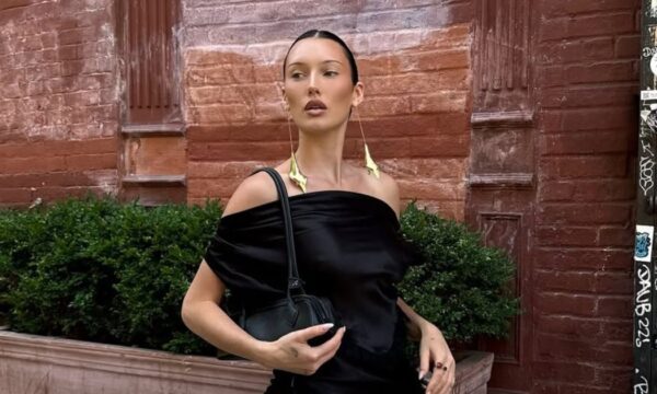 Το «Αligator bun» της Meredith Duxbury είναι η ιδανική ανανέωση για sleek μαλλιά