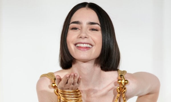«Emily in Paris»: Ο 5ος κύκλος πλησιάζει – Αποκαλύφθηκε η ημερομηνία πρεμιέρας