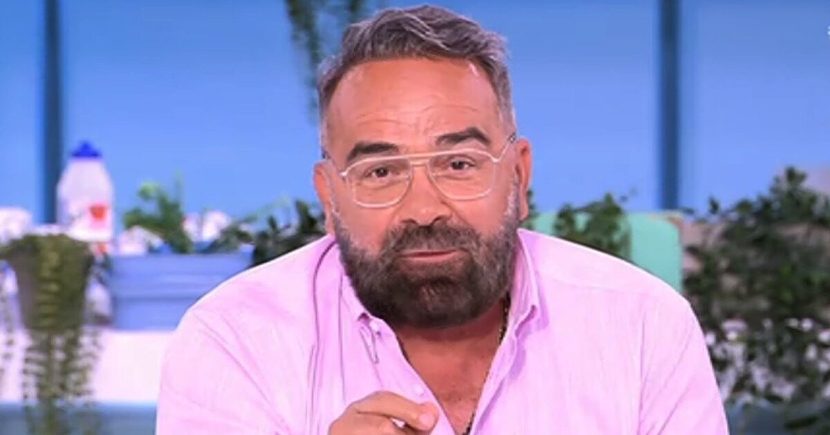 Γρηγόρης Γκουντάρας: «Σώστε μας! Η κατάσταση είναι κρίσιμη» – Οι αναρτήσεις για τη φωτιά στην Παλαιά Φώκαια