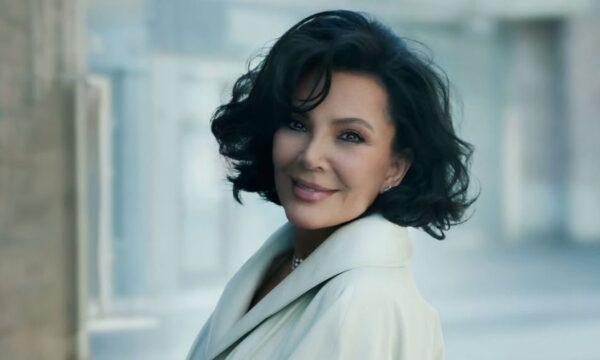 Kris Jenner: Πιο φρέσκια από ποτέ με ένα εξαιρετικά επιτυχημένο face lift