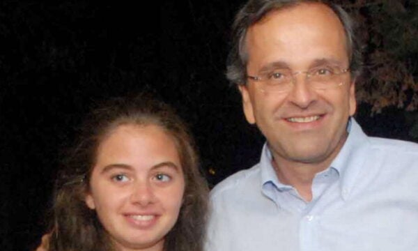 Λένα Σαμαρά: Η κηδεία της στο Α’ Νεκροταφείο – Η συγκινητική παράκληση της οικογένειας και οι συγκλονιστικές αναρτήσεις
