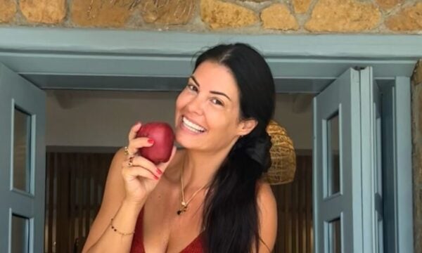 Μαρία Κορινθίου: Ένας χρόνος μετά τον χωρισμό της – Το καινούργιο κεφάλαιο στην προσωπική της ζωή και οι ανέμελες διακοπές