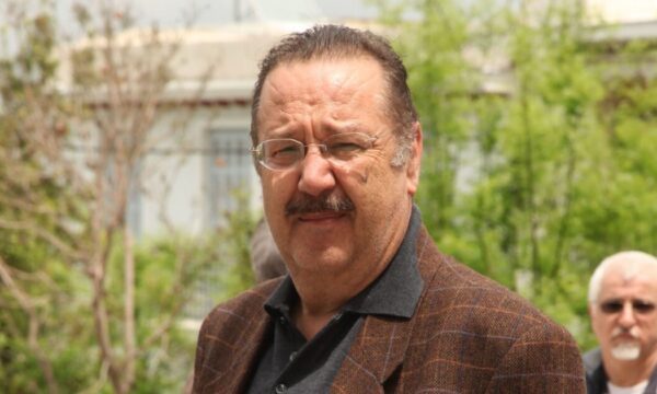 Τάσος Κωστής: «Η μοναδική λέξη που δε μπορώ να αντέξω είναι “χημειοθεραπεία”»