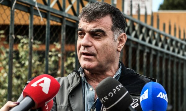 Βαξεβάνης προς Πλακιά: «Καμία ασυλία, καθώς δεν σέβεται ούτε τη θέση του»
