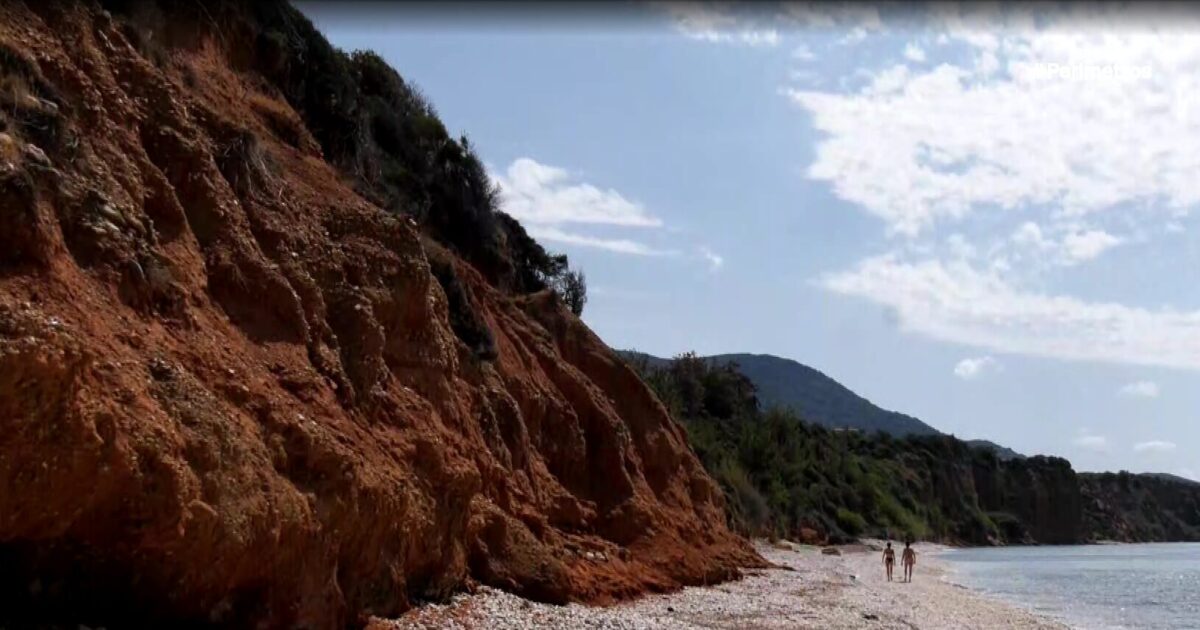 Η κρυφή παραλία στη Θράκη με τα διάφανα νερά που αξίζει να επισκεφθείς