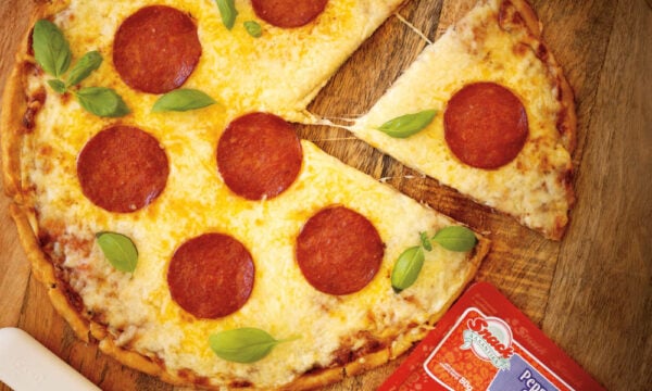 Πίτσα με πικάντικο pepperoni