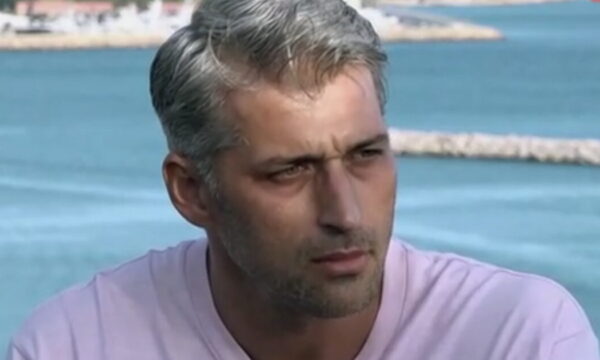 Αλέξης Παππάς για τη σύντροφό του: «Στο τραπέζι υπάρχει μόνο… φαγητό, όχι συζήτηση επισημοποίησης»