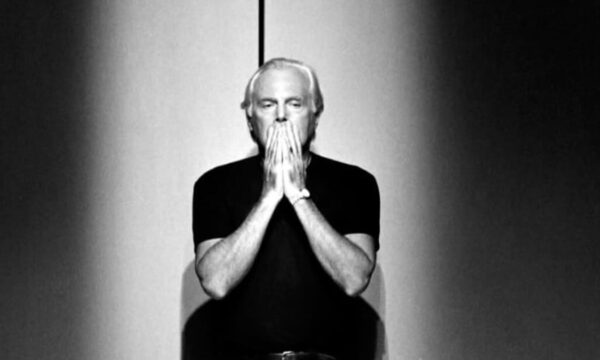 Απεβίωσε ο Giorgio Armani: Πότε κυκλοφόρησε το πρώτο καλλυντικό του οίκου